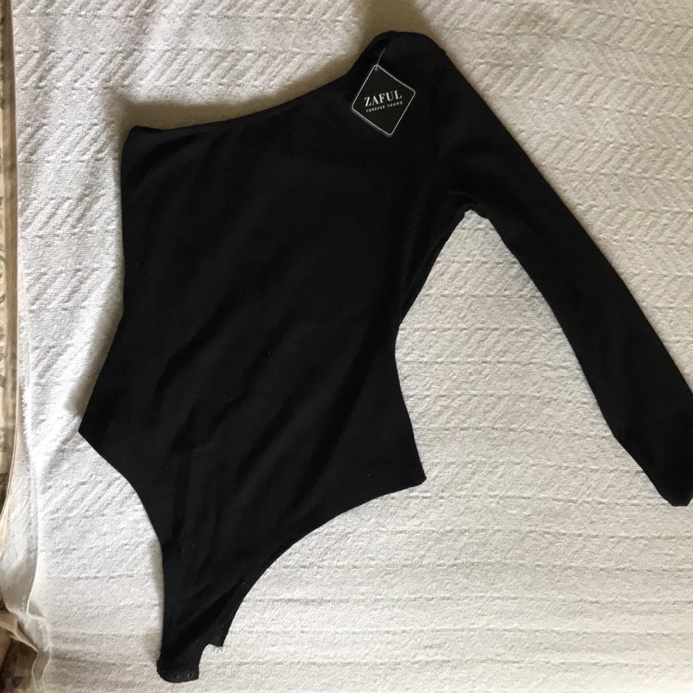 one shoulder bodysuit